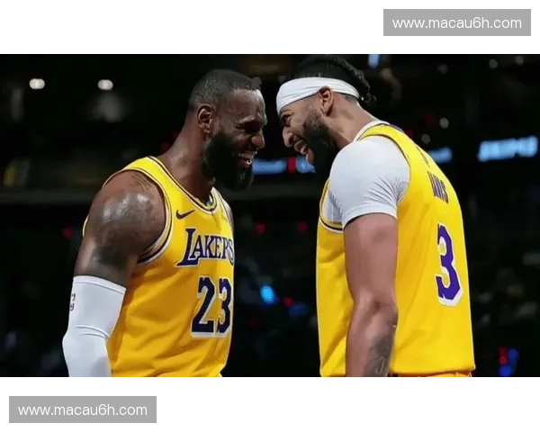 湖人进攻端过于依赖詹姆斯 角色球员外线稳定性亟待提升