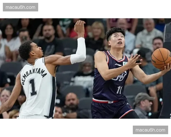 马刺文班亚马高位策应数据 年轻阵容节奏控制进步显著